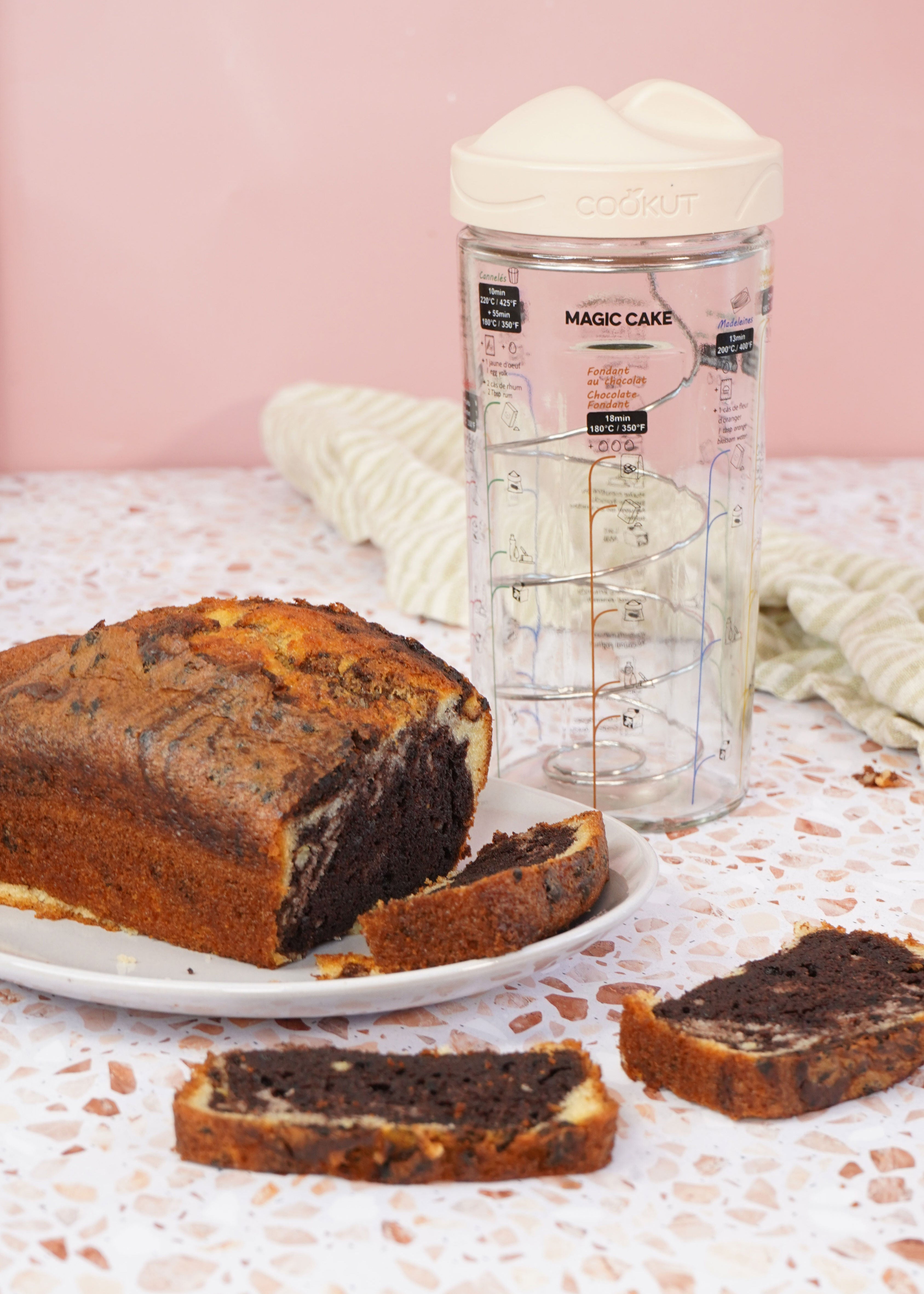 Shaker Magic Cake